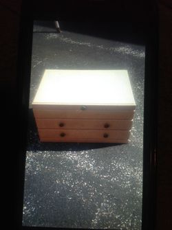 Vintage lady buxton jewelry box