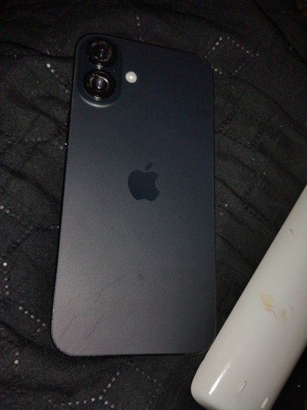iPhone 16 Pro