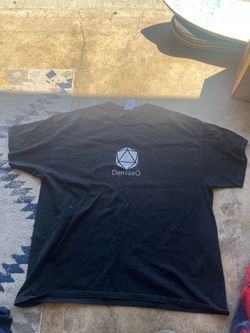 Men’s t shirts: Vans, Quiksilver, Volcom, Tommy Hilfiger