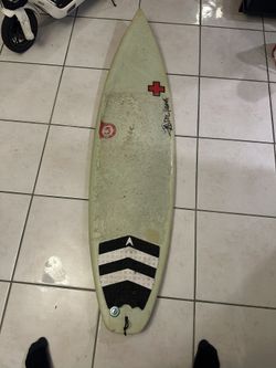 Surfboard (make Offer)