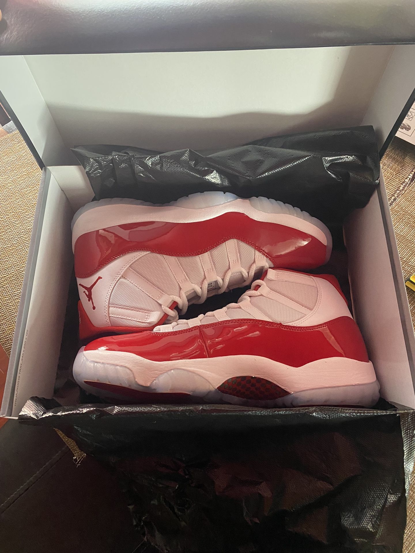 Jordan 11s Cherry Size 10.5