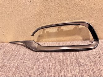 2018 to 2020 GENESIS G80 FOGLIGHT BEZEL LH