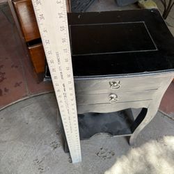 Small Table Is Nightstand Or Couch Chairs