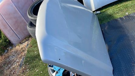 2006 Chevy Silverado 2500 HD hood