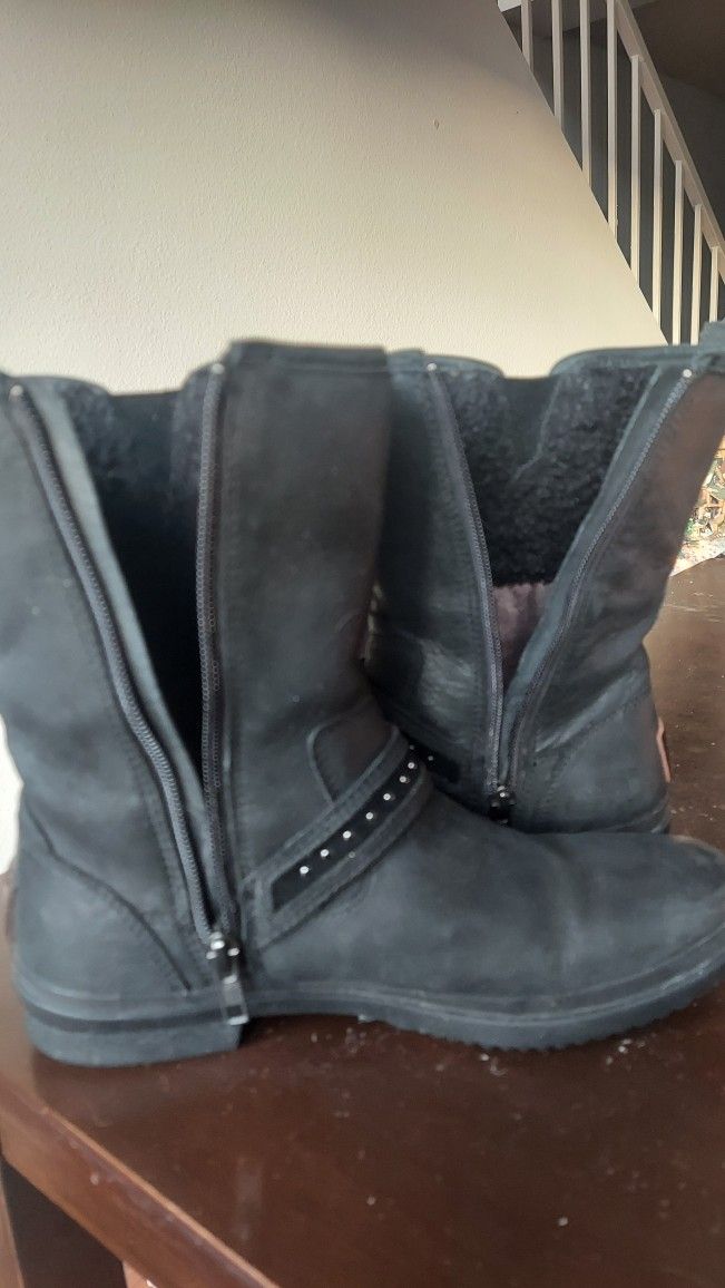 UGG Australia Womens Jenise Black Waterproof Boots for Sale in