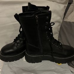 Wild Fable Womans Black Boots