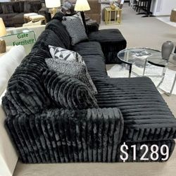 Modern Design + Ultimate Comfort: Midnight Madness Onyx Double chaise Sectional ✨