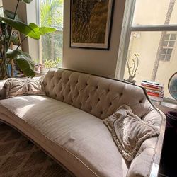 Beautiful Sofa / Couch / Great Condition - Delivery Available 