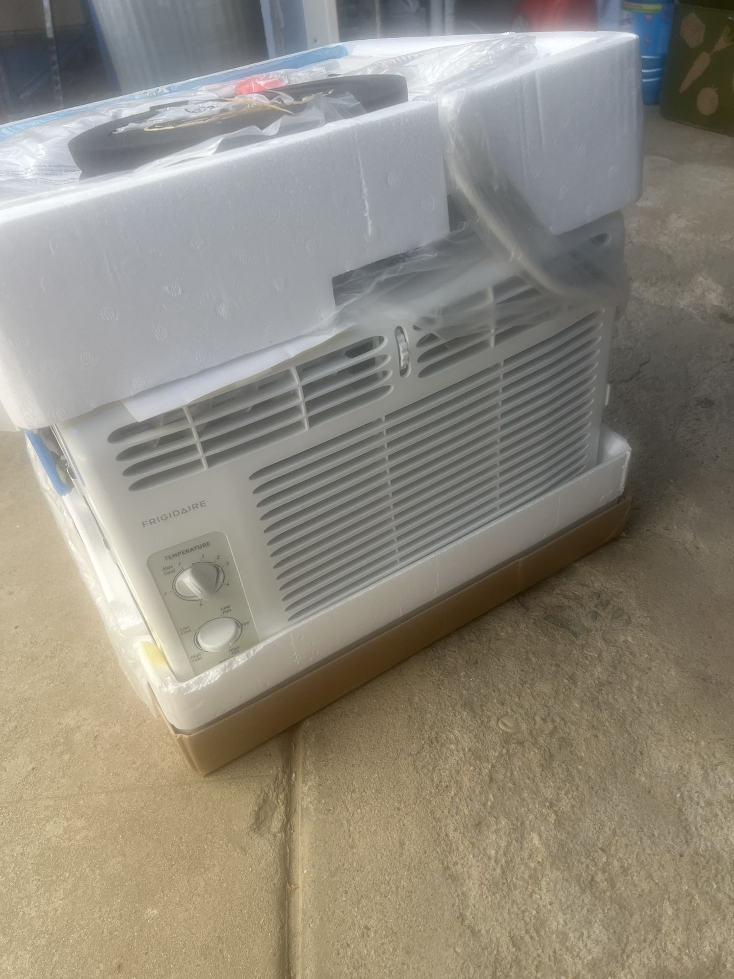 AC Window Unit