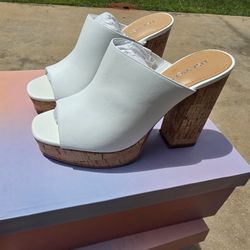 Lisa Vicky Women's Joy Platform Sandal Sz 7.5 White Leather with Wooden Heels  New 