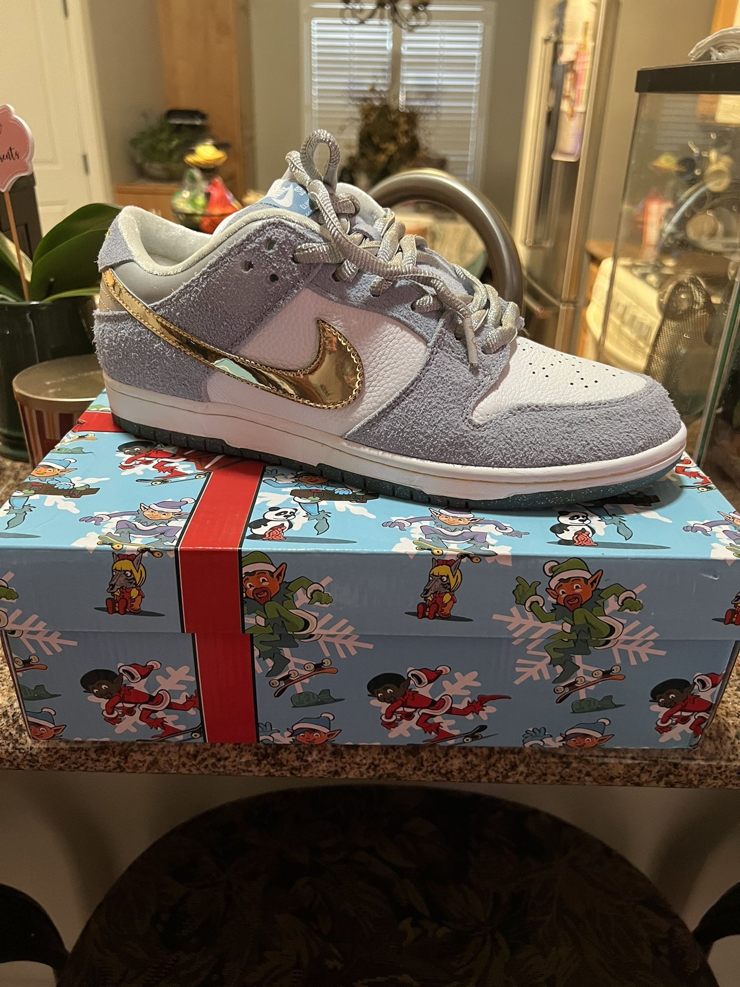 Nike SB Dunks Sean Cliver Size 12