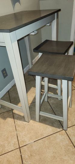 Kitchen table