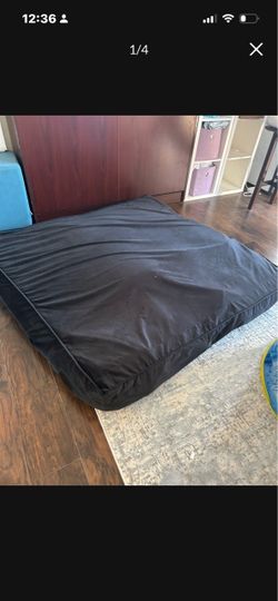 Free sensory  crash pad for jumping