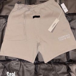 Seal Shorts Essentials