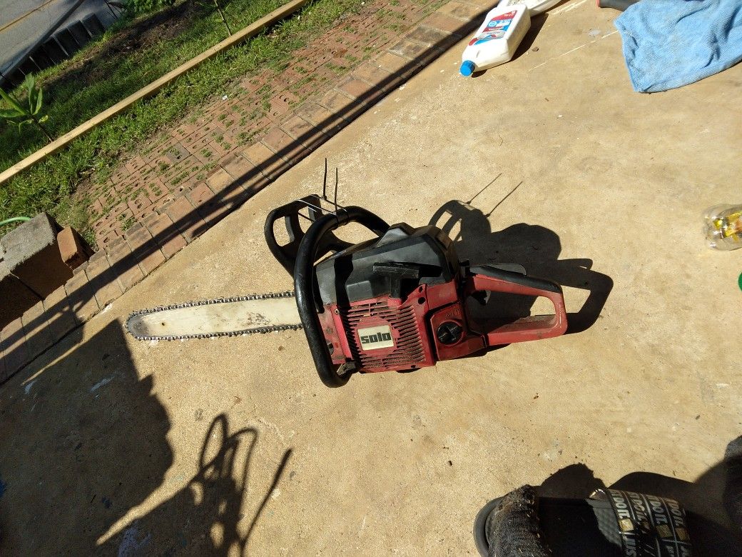 Solo 645 Chainsaw.
