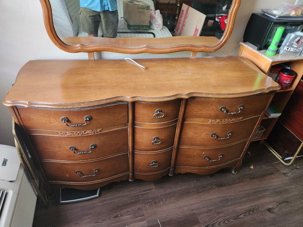 Antique Bassett Dresser, Chester Drawers, Night Stand & Headboard for