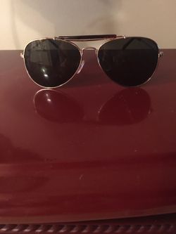 Forever 21 aviator style sunglasses