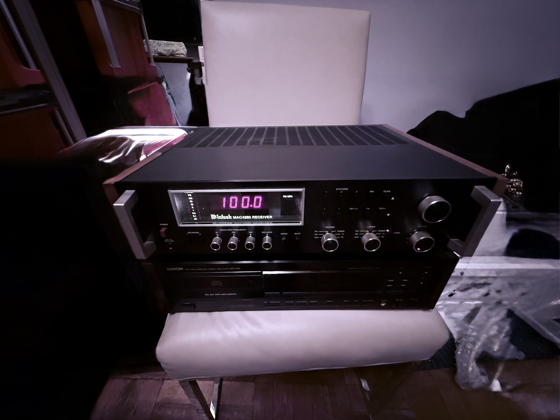 McIntosh MAC 4280 AM/FM Stereo Receiver in Excellent Condition MAC4280 