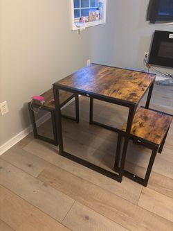 Table n chairs