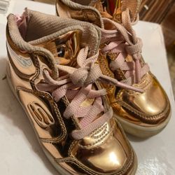 Girl Size 8 Skechers