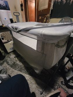 Millard Baby Bassinet