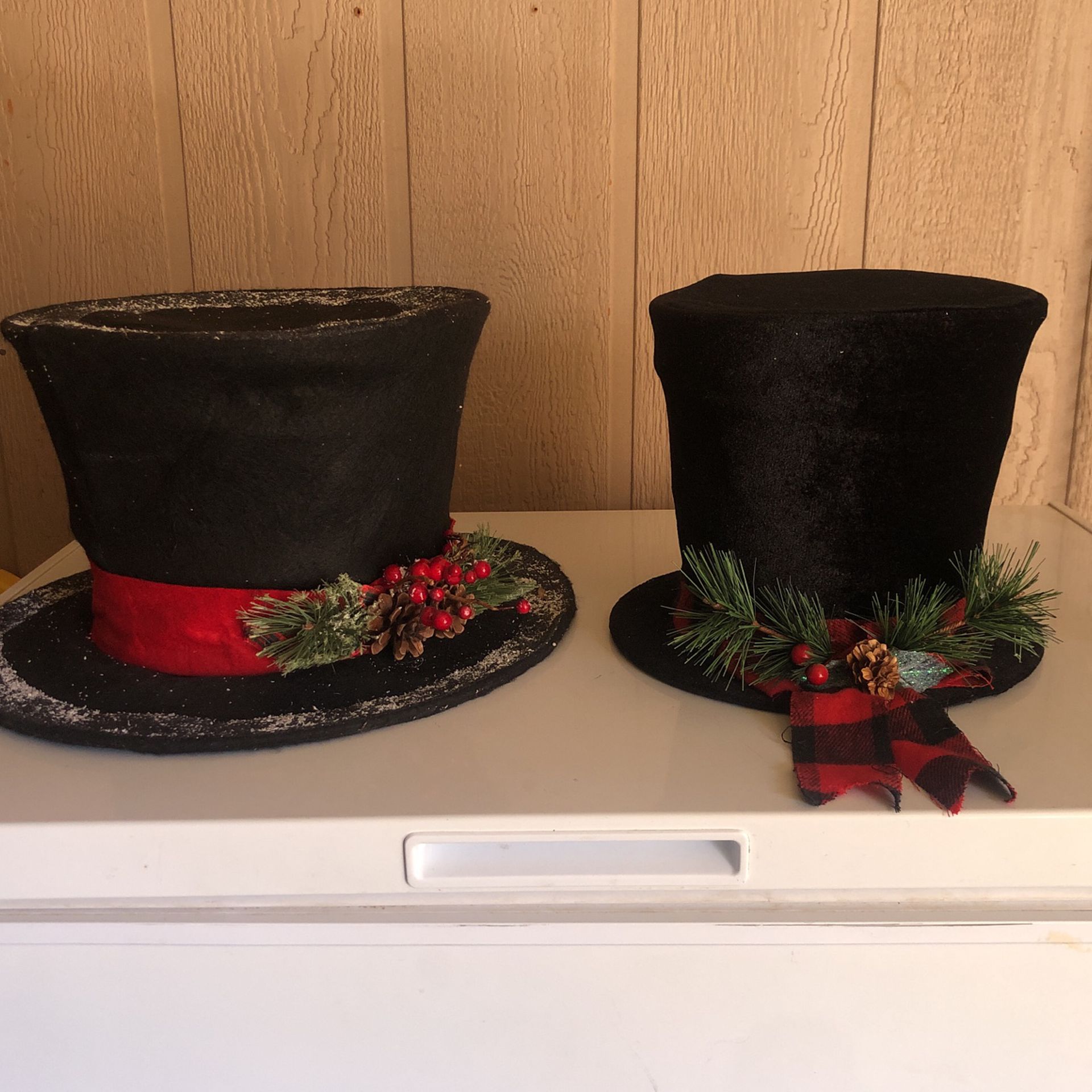 2 Xmas Hats