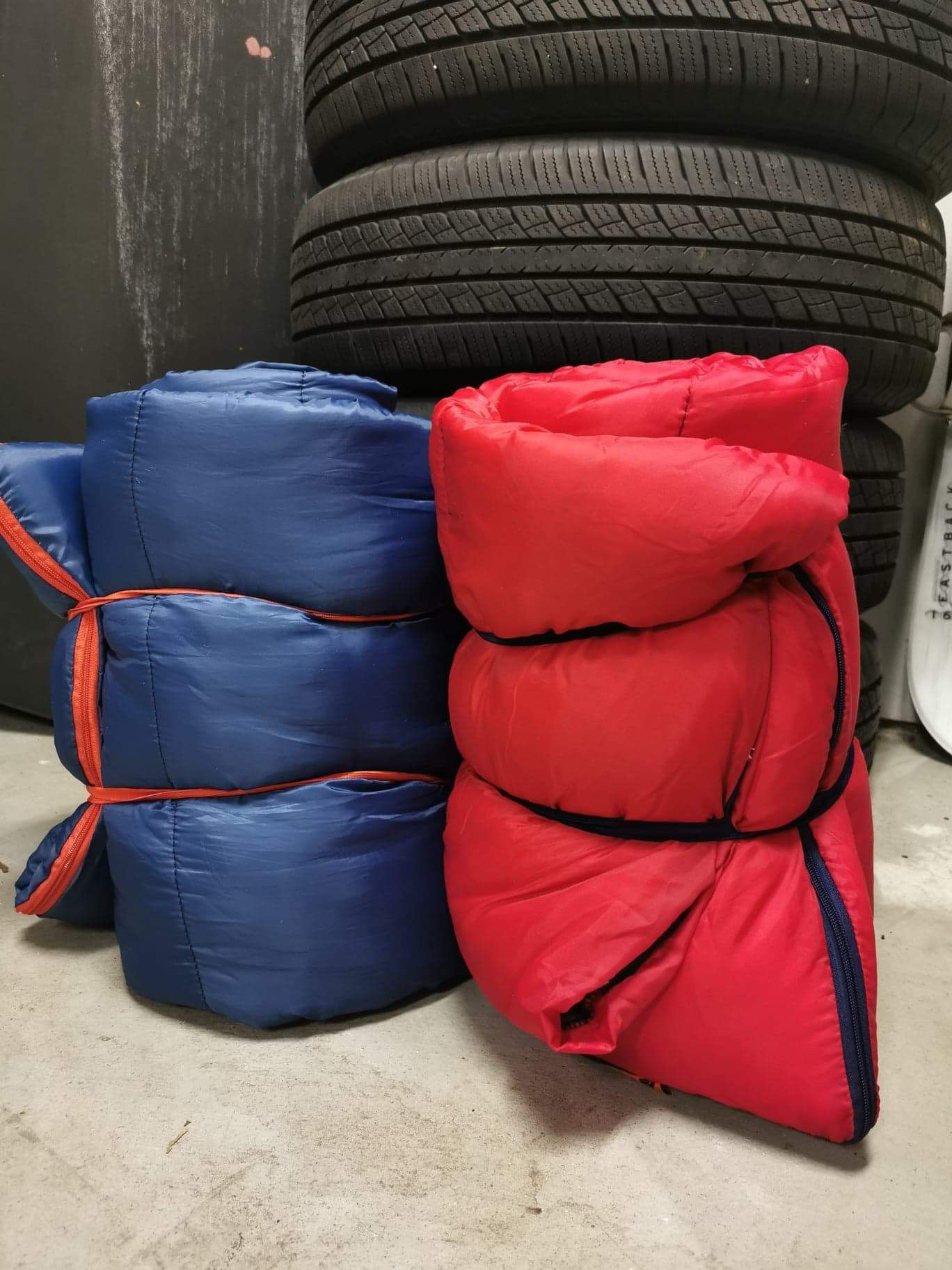 Sleeping bags set