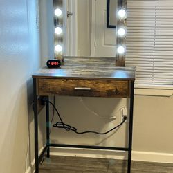 Makeup Vanity With Lights 