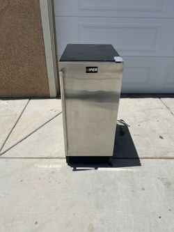 Viper Maxx Ice Maker