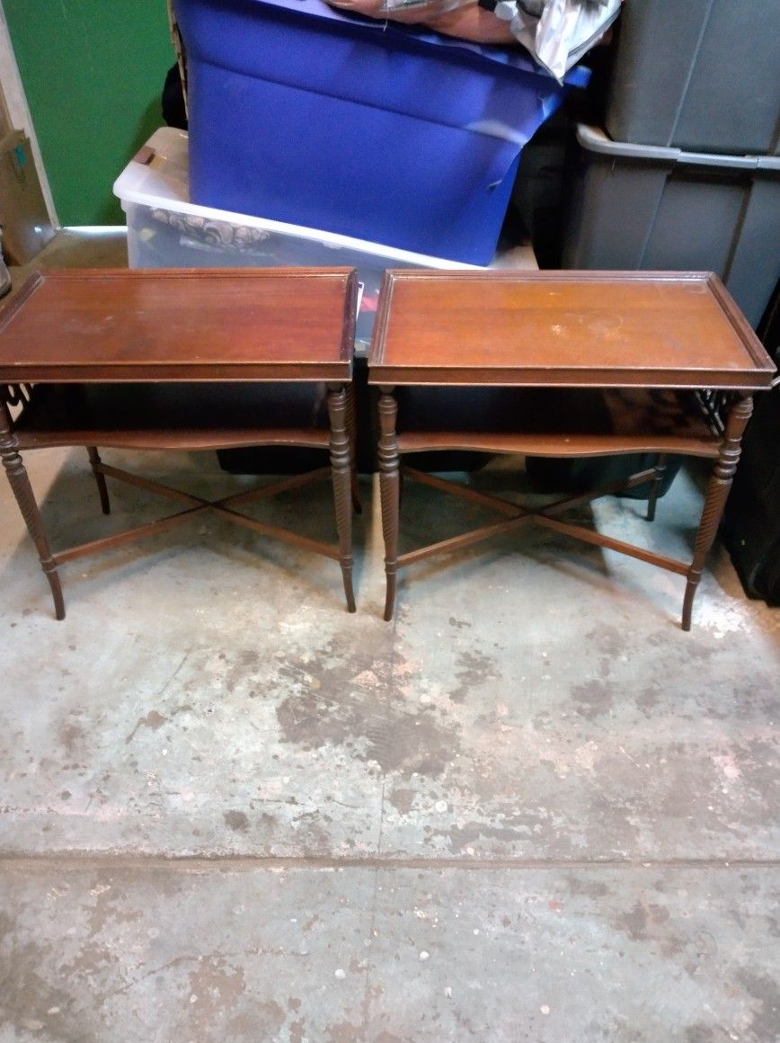 Set Of 2 Vintage Or Antique Side Tables