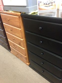 New pinewood 5 Drawer Dresser