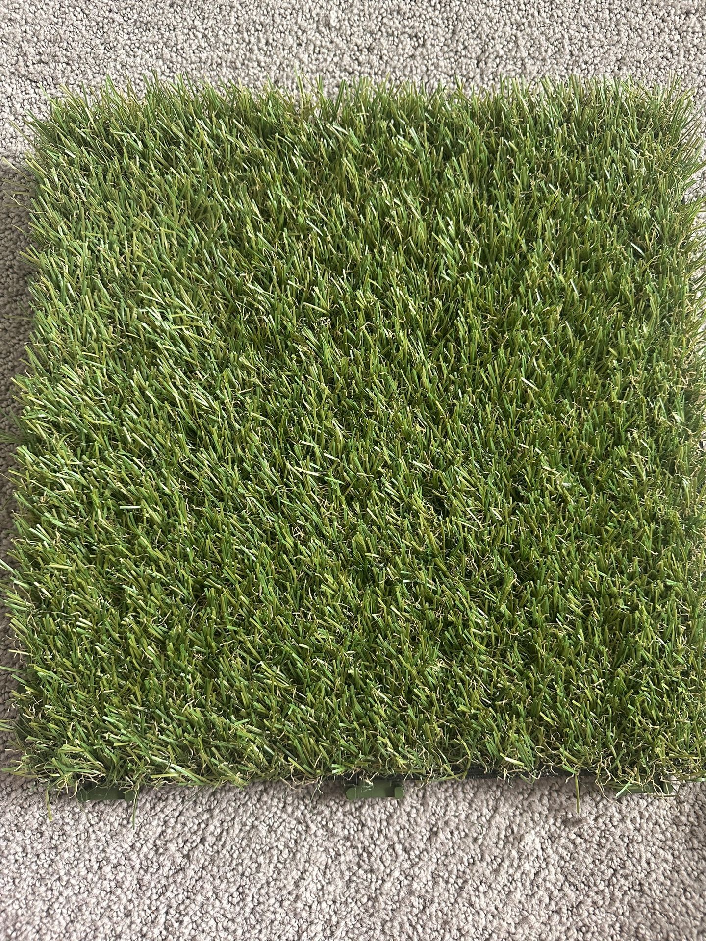 Fake Grass Interlocking Tiles