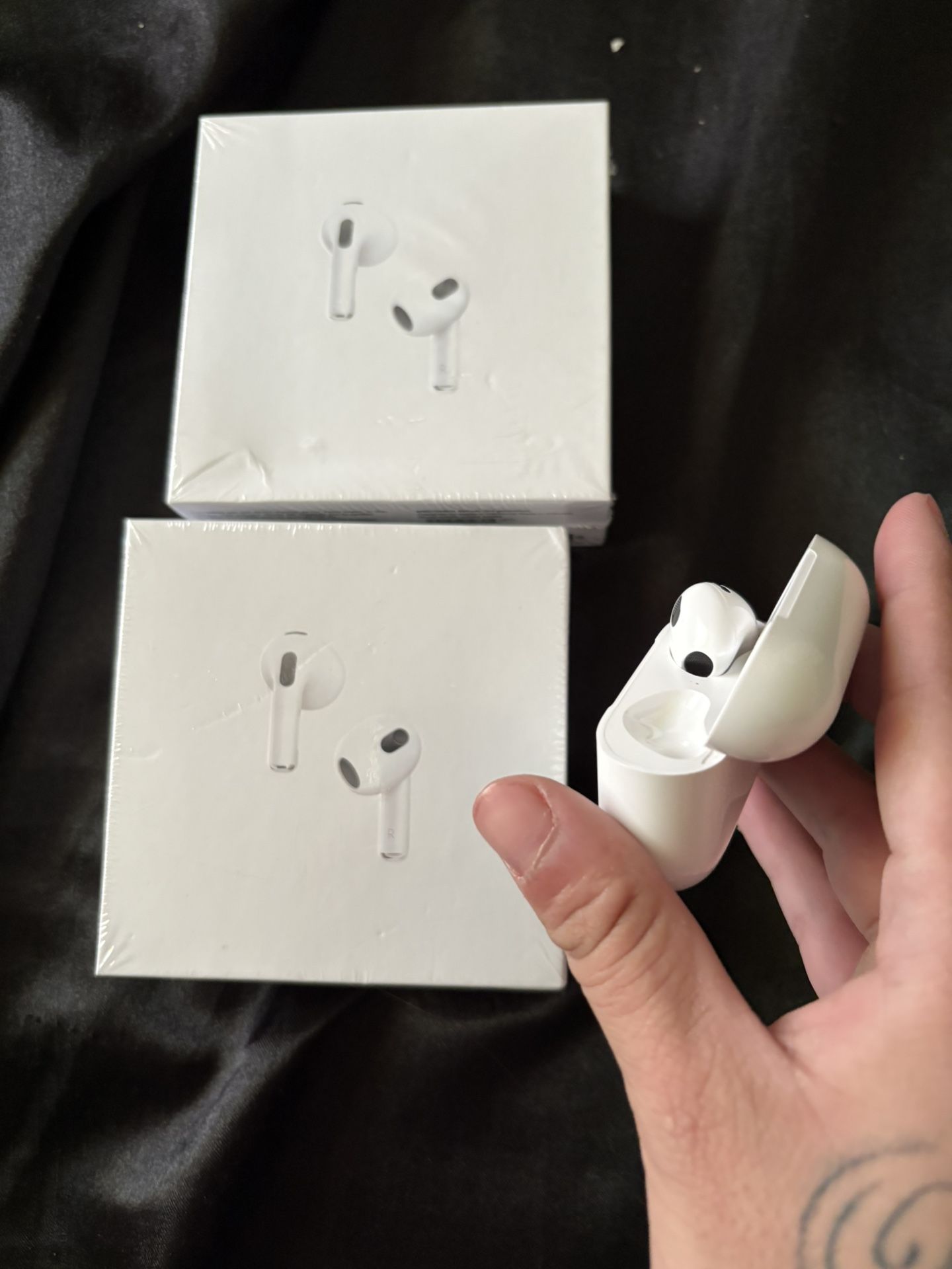 AirPods