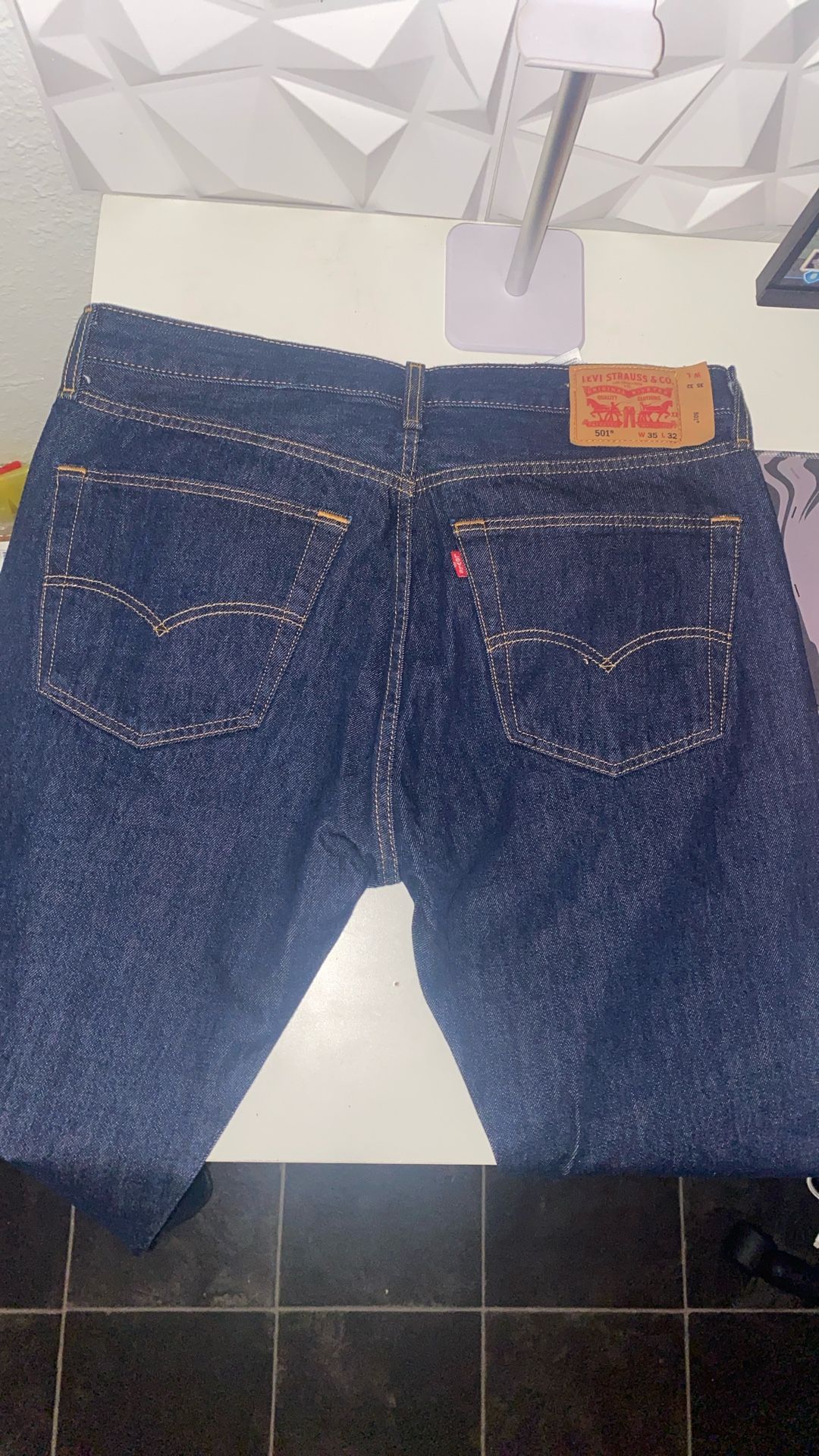 Levi’s, 501 Men’s Blue Demin Straight Leg Leans Original Fit Size 35x33