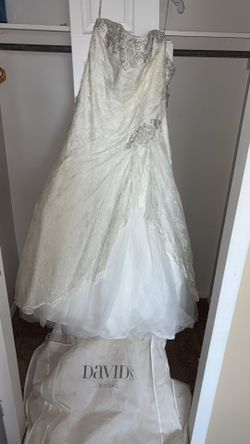 Wedding Dress David’s Bridal Unworn Wedding Dress