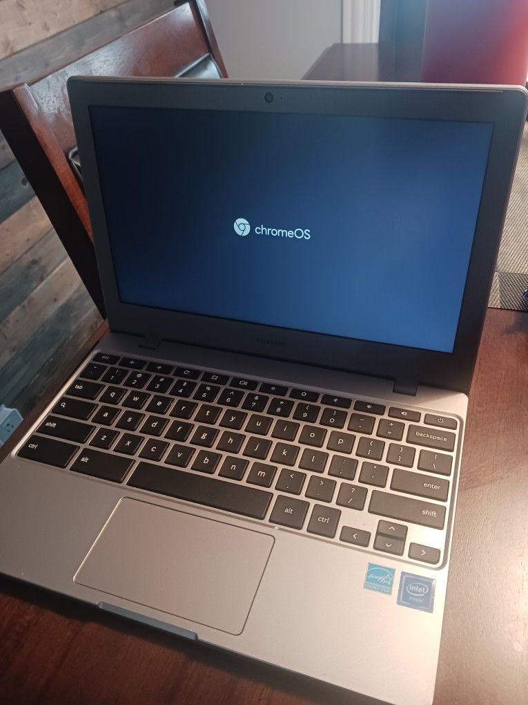 Samsung Chrome Book! Only Used A Couple Of Times $125