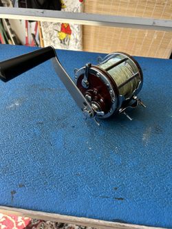 Penn Senator 114H Power Handle Older Reel Been Sitting In A Box