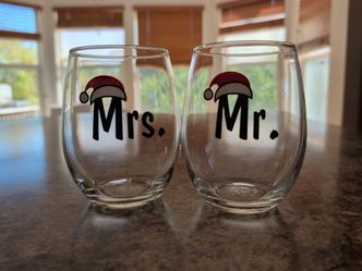 Mr and Mrs Christmas Wine Glasses