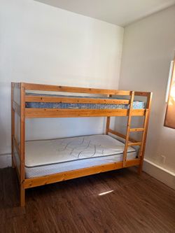 Bunk Beds - Twin & Twin