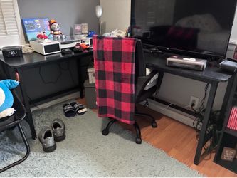 L shaped desk black