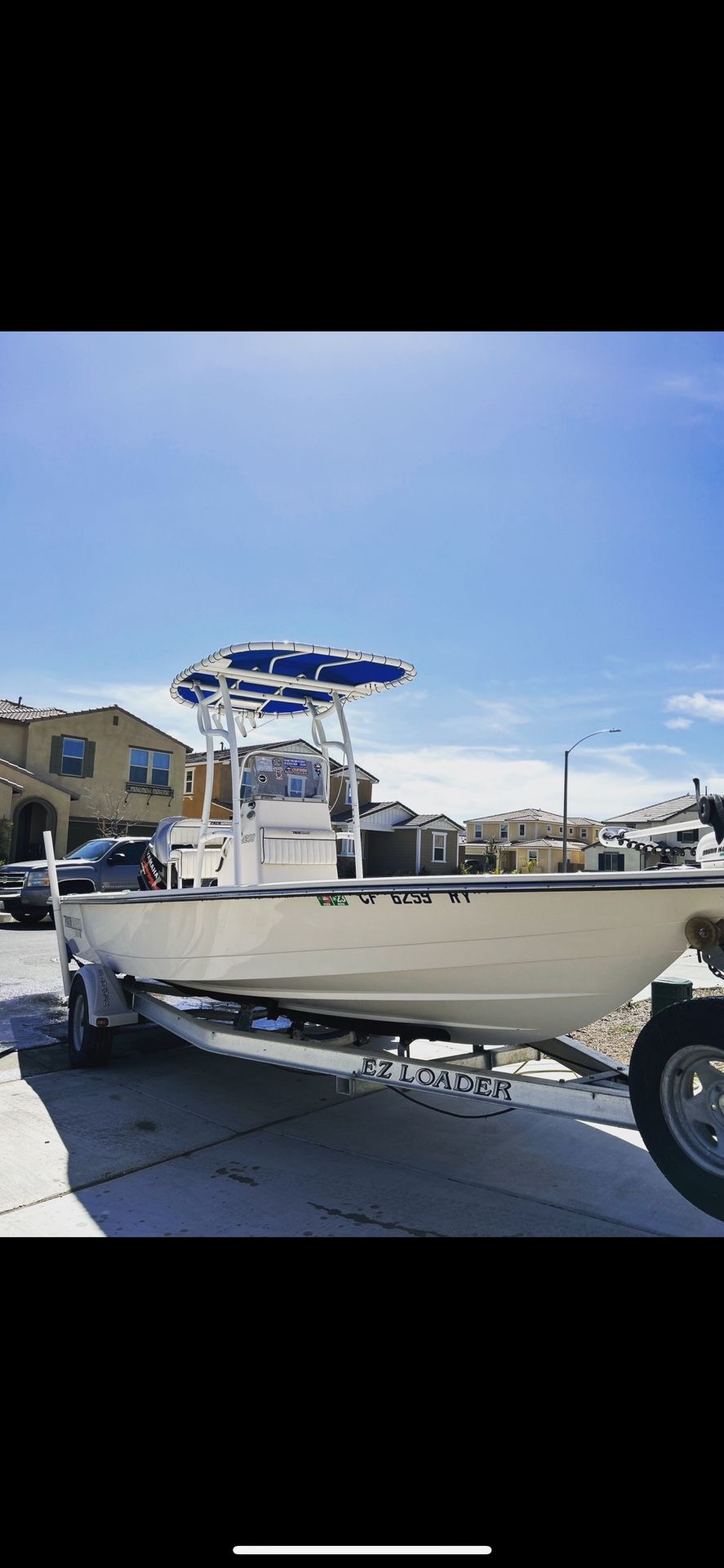 2006 Pathfinder 22ft 2200v