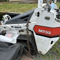 Bobcat mt55.   200