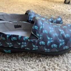 Women’s Shoes  SZ 9.5/10 $10/pair