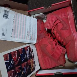 Nike Dunk "Red October"