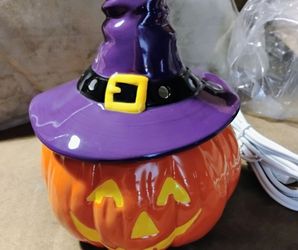 SCENTSY WARMER BEWITCHED NEW