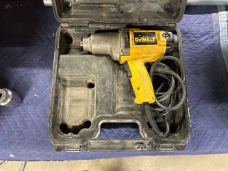 DeWalt 1/2” impact gun with Hard Tool Case
