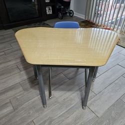 Children's School Desk w/ Chair