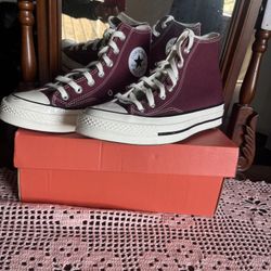 Converse High Top 45$ New Pick UP Only 