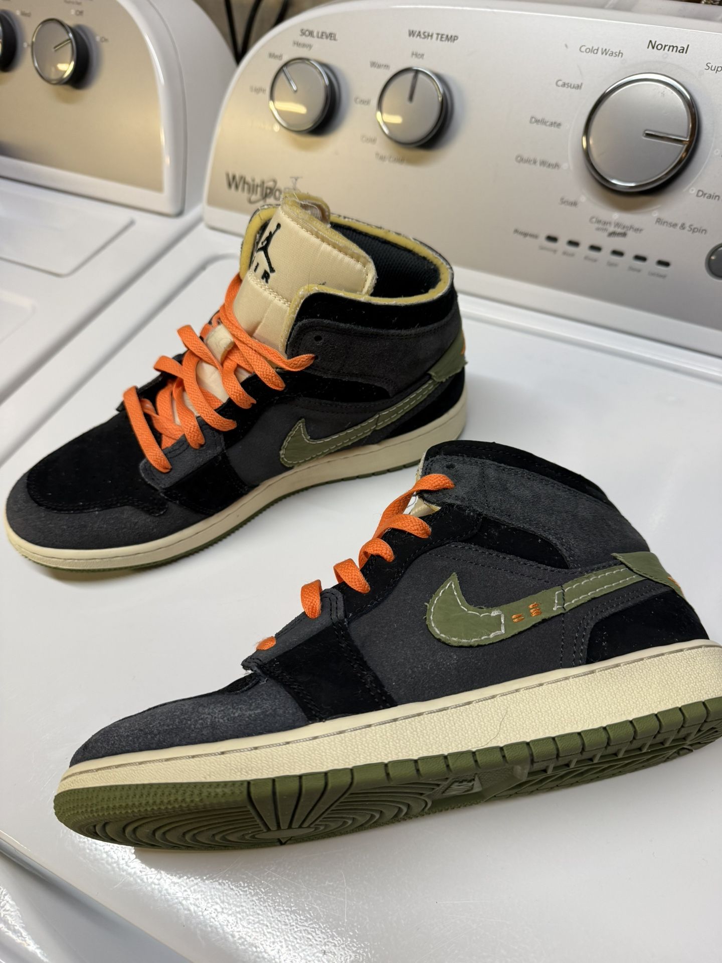 Multiple Used Jordan’s Sz7Y