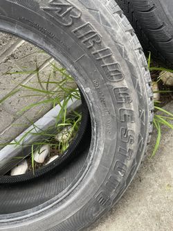 235/65r17 Tire